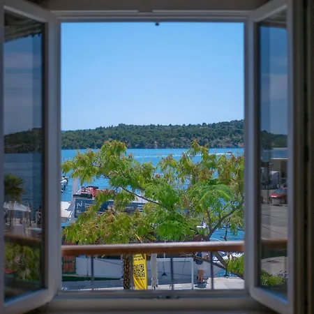 Bella Vista Wit Sea View By Irundo Sibenik