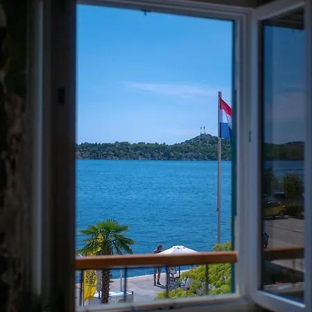Bella Vista Wit Sea View By Irundo