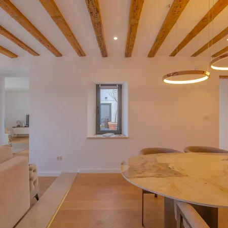 Apartment Bella Vista Wit Sea View By Irundo
