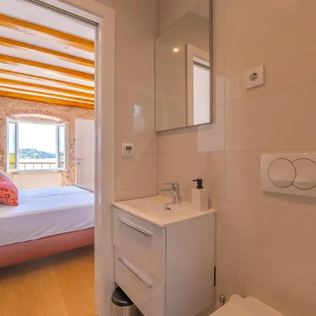 Bella Vista Wit Sea View By Irundo * Sibenik
